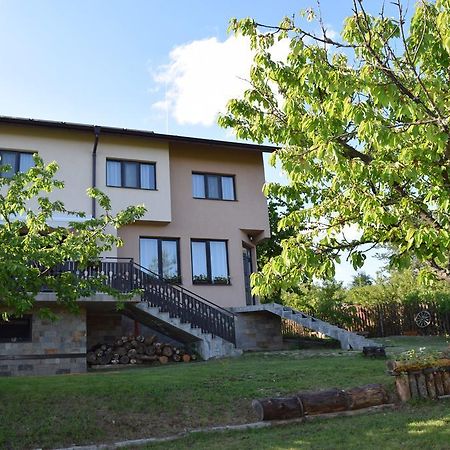 Miza Guest House Shtarkelovo Gnezdo Exterior photo